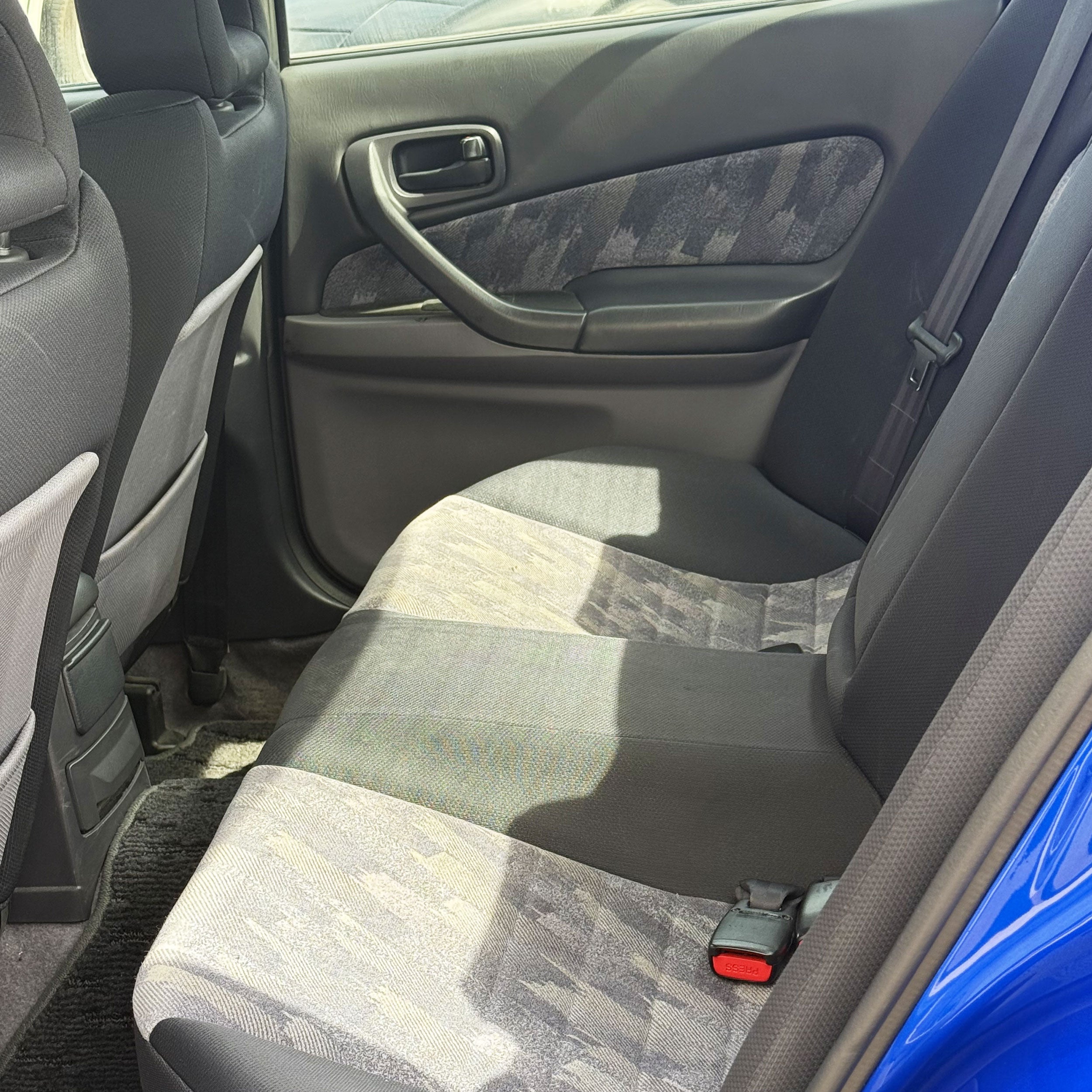 2000 Nissan Bayside Blue Skyline HR34 GT