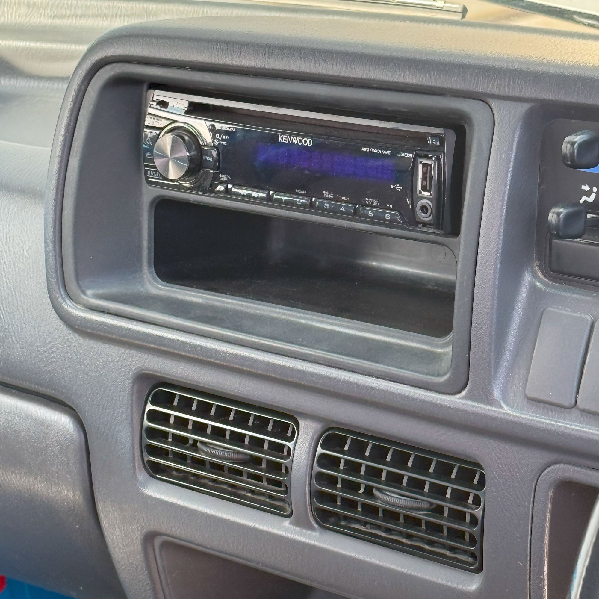 1999 Subaru Sambar TT1 2WD